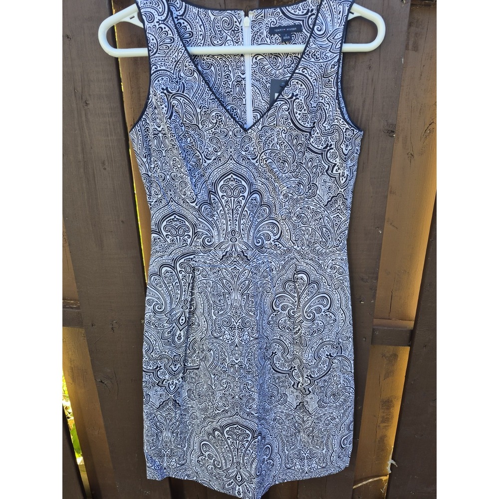 Tommy Hilfiger Dress Women Size 2 Blue White‎ Classic Sleeveless Knee Length NWT
